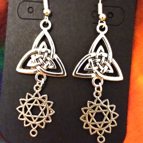 Handcrafted Double Charm Celtic Knot Earrings - Picture 3 of 3
